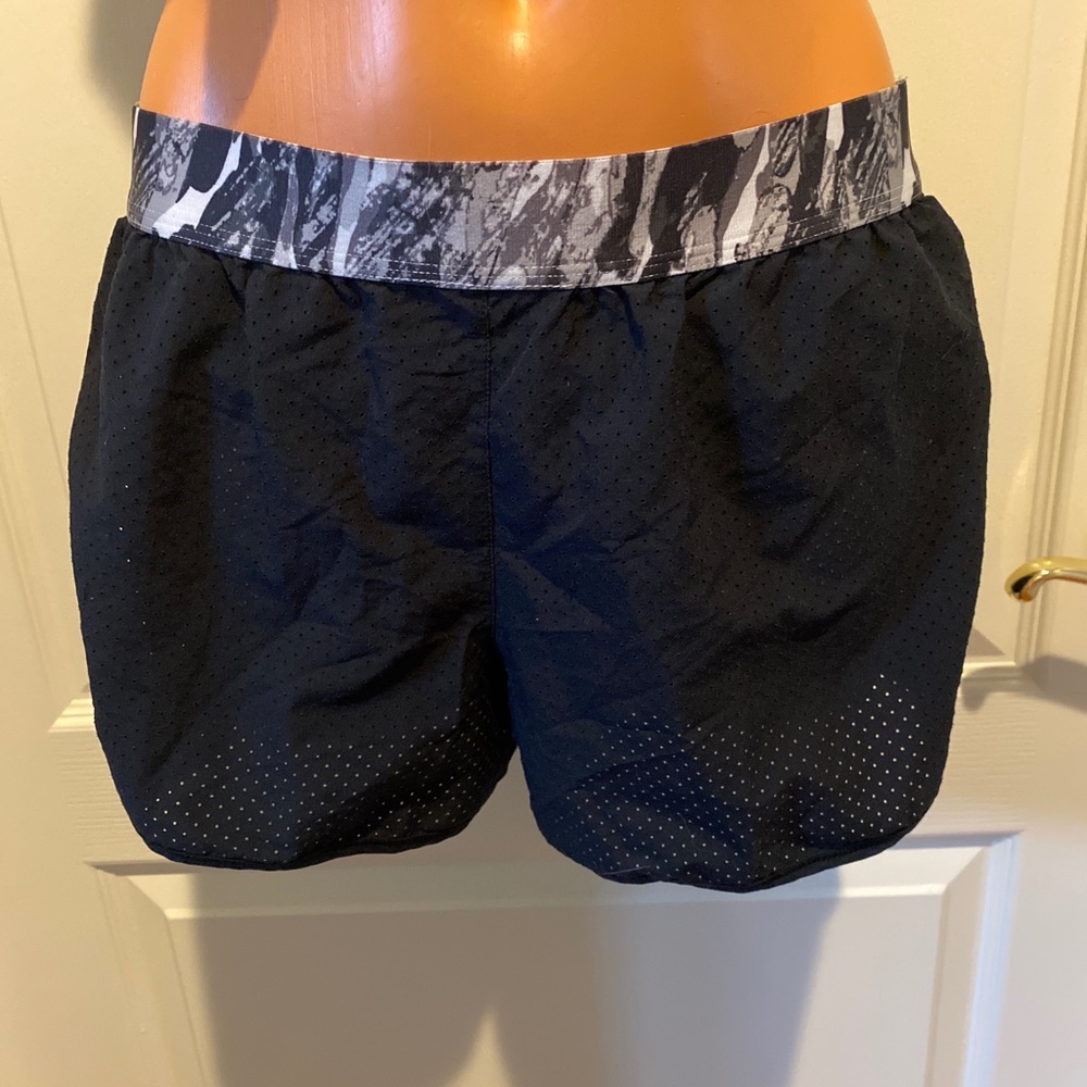 UNDER ARMOUR UA Running Track Shorts Black S Small